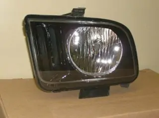 Přední světlo levé