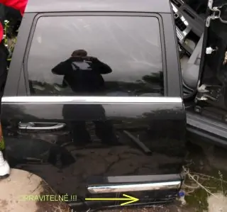 Boční okno - pravé zadní dveře