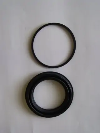 Manžeta brzdiče přední  - sada