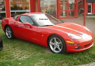 Boční okno - pravé přední dveře