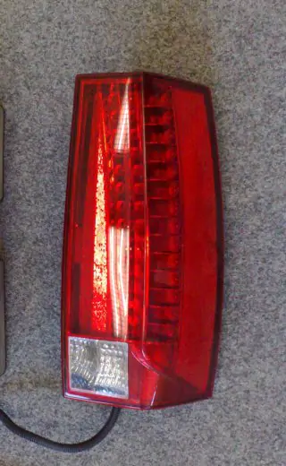 Zadní světo pravé