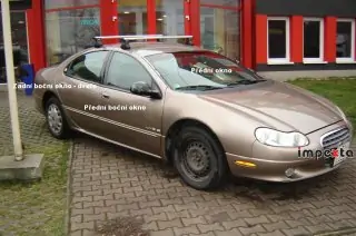 Boční okno - pravé přední dveře