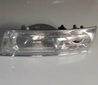 Přední světlo levé
