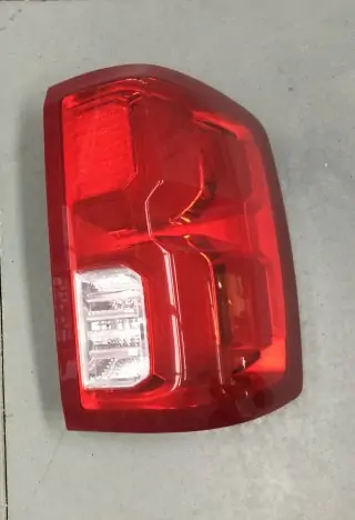 2016 - 2018 CHEVY SILVERADO 1500 - LED zadní světlo pravé