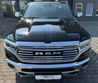 2019 - 24 RAM 1500   - Čelní okno