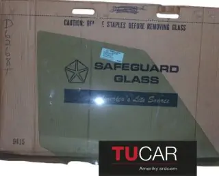 1982 - 89 LE BARON  KOMBI  - pravé přední okno