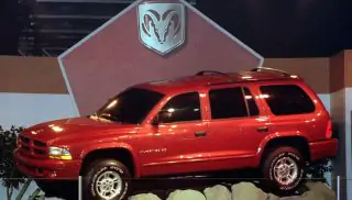 1998 - 99 DODGE DURANGO , DODGE DAKOTA - Čelní okno