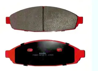 2003 -11 LINCOLN  TOWN CAR  - Brzdové destičky - přední