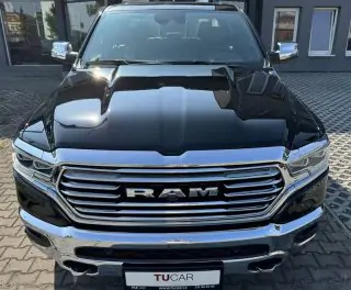 2020 -24 RAM 1500 - Čelní okno 