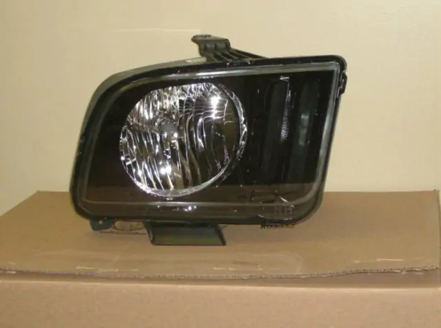 Přední světlo pravé