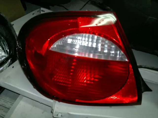 zadní světlo levé