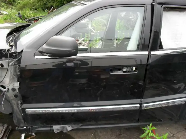 Boční okno - levé přední dveře