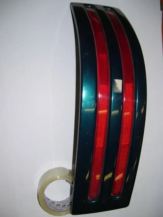 1993 - 97 DODGE INTREPID - zadní odrazka levá