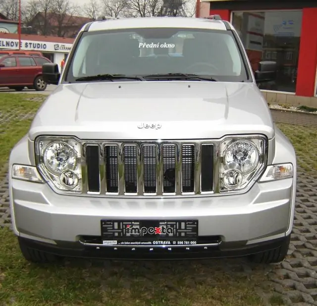 2008 - 12 JEEP LIBERRY - CHEROKEE - čelní okno