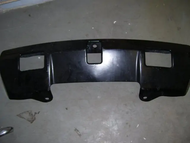 03 - 09  H2 HUMMER   - Přední nárazník  - spodní  , kovový 