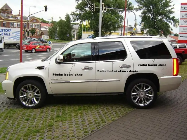 Boční okno - levé přední dveře