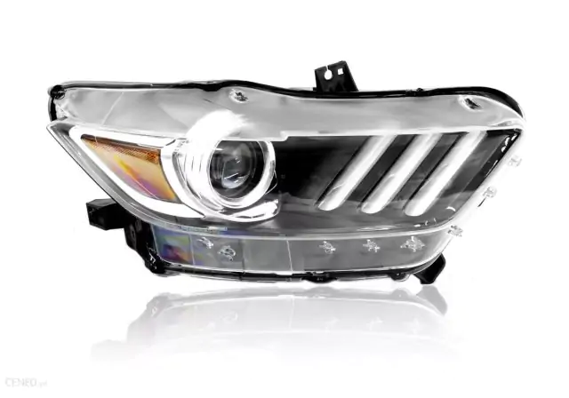 Přední světlo pravé