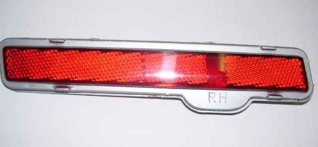 1982 - 92  CADILLAC DEVILLE , FLEETWOOD - zadní boční obrysové světlo  pravé